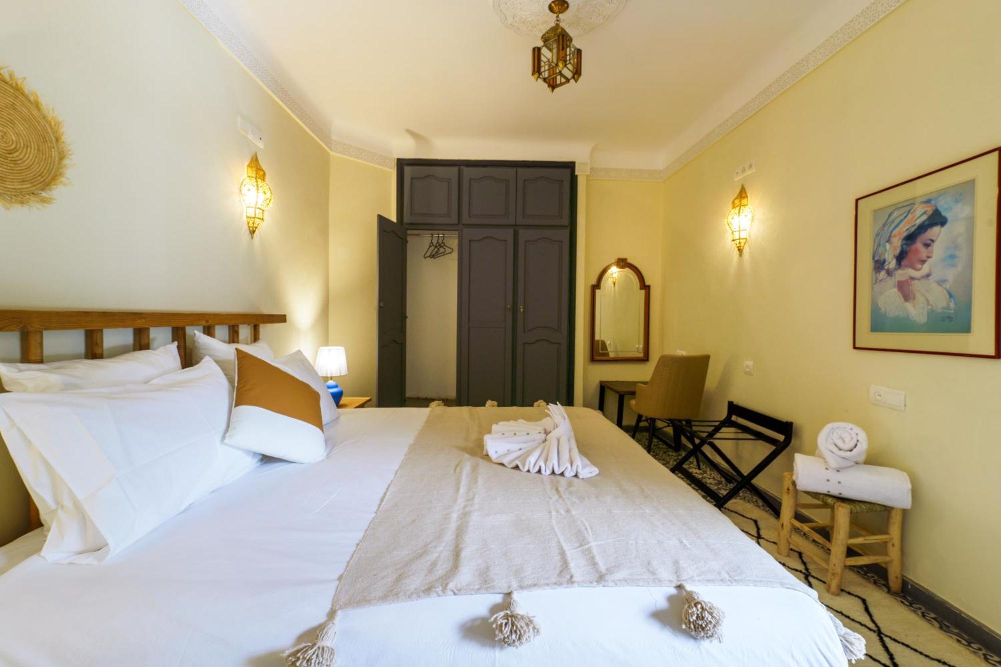 Riad 4 Chambres - Piscine & Petit Dejeuner Gratuit - Wifi Fibre Optique Маракеш Екстериор снимка
