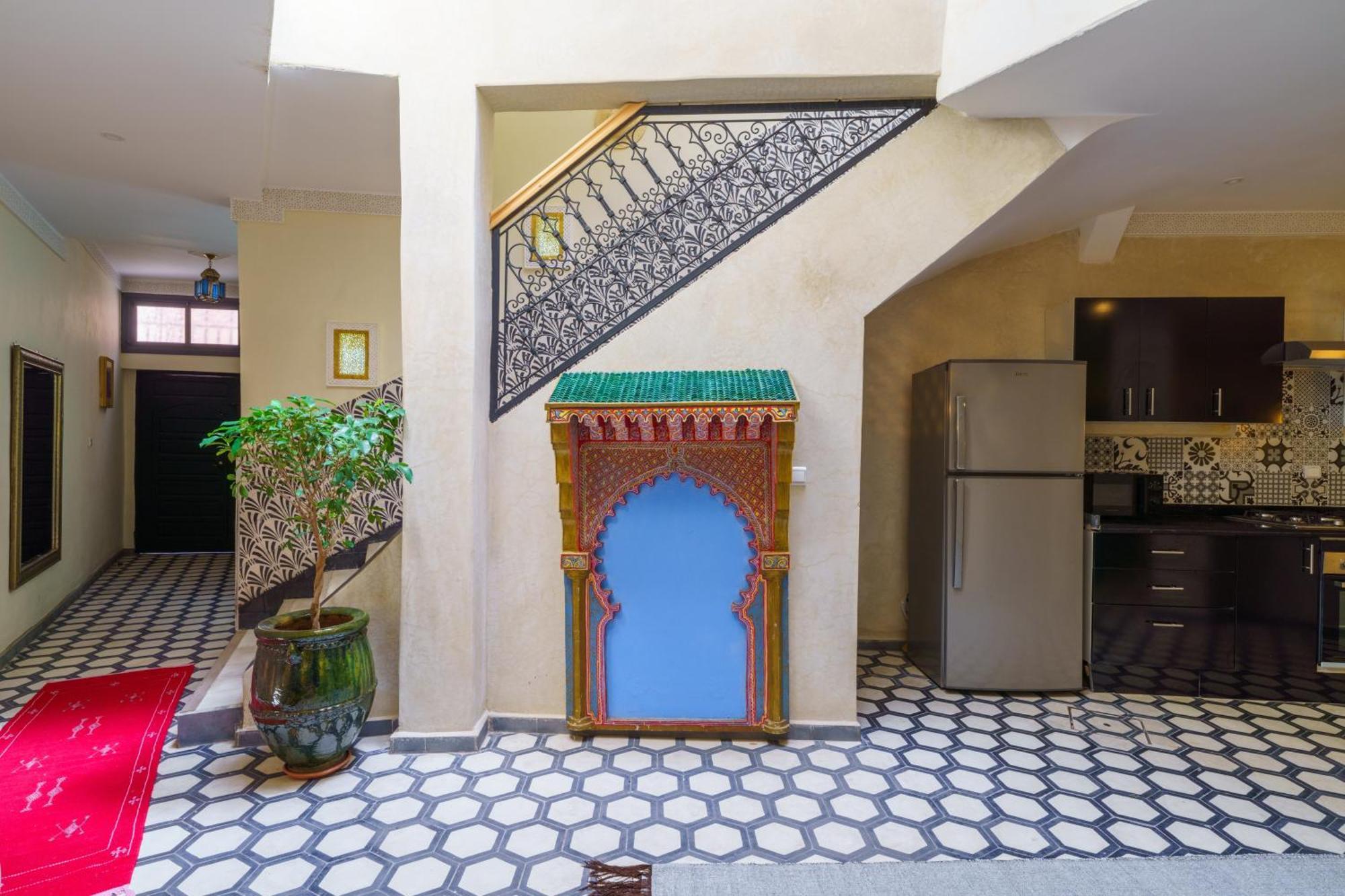 Riad 4 Chambres - Piscine & Petit Dejeuner Gratuit - Wifi Fibre Optique Маракеш Екстериор снимка