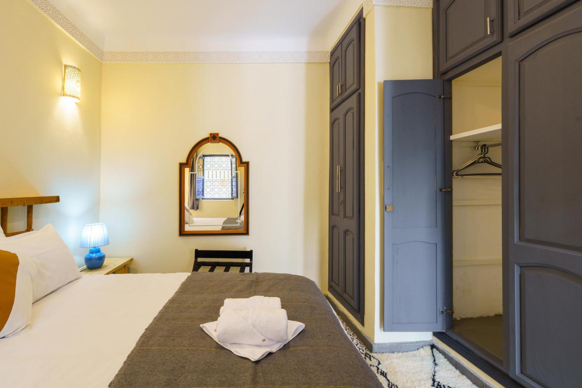 Riad 4 Chambres - Piscine & Petit Dejeuner Gratuit - Wifi Fibre Optique Маракеш Екстериор снимка