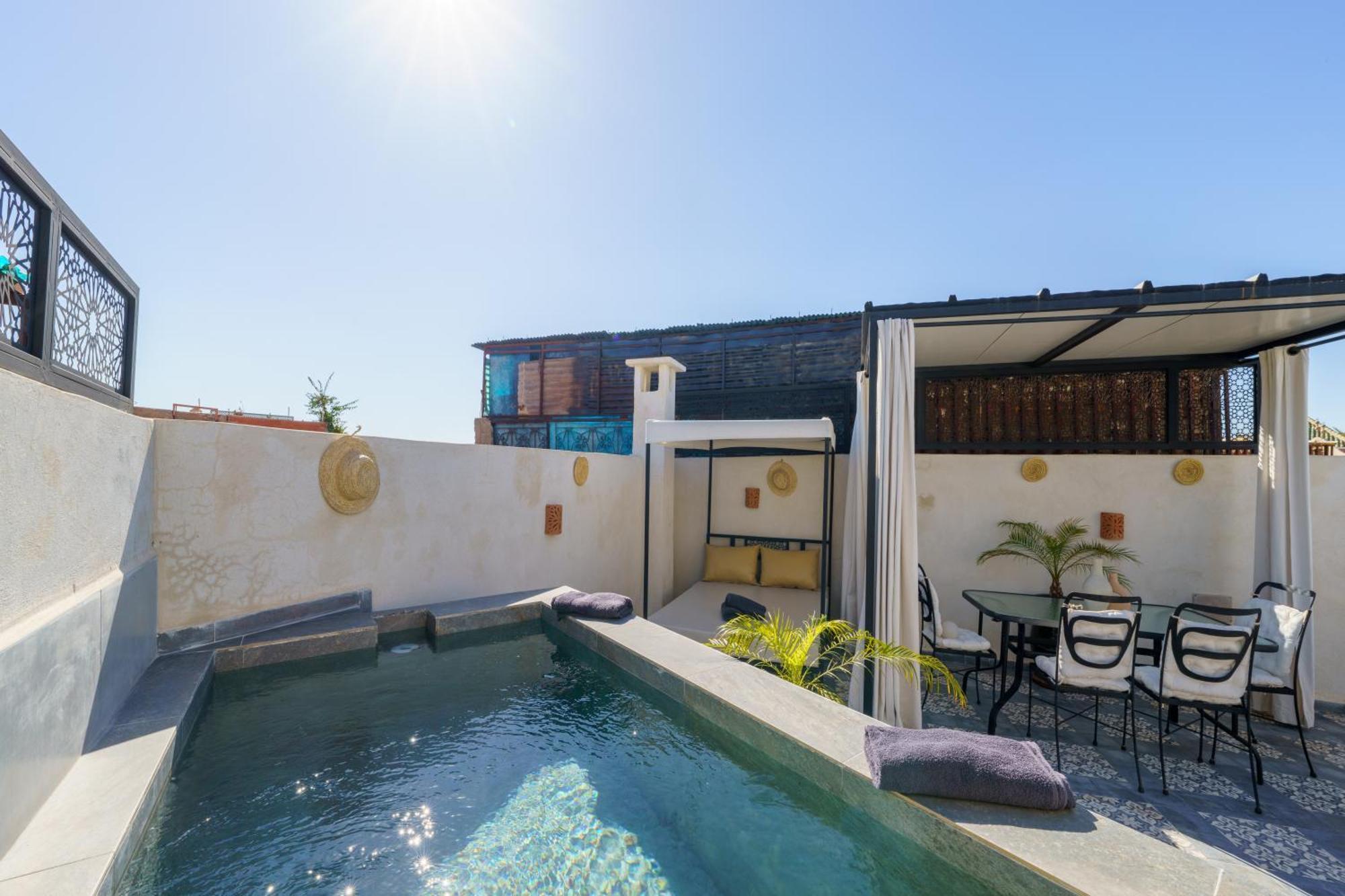 Riad 4 Chambres - Piscine & Petit Dejeuner Gratuit - Wifi Fibre Optique Маракеш Екстериор снимка